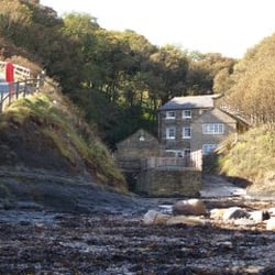 Yha Boggle Hole