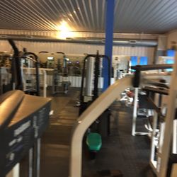Weedowee - More of the main gym area