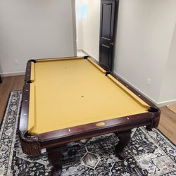Leon's Billiard's & More