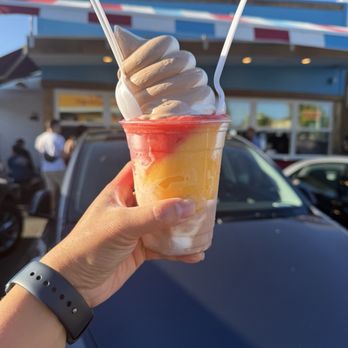 Jonny's Italian Ice - Jelati - Large twist soft serve with mango & strawberry - Ice Cream & Frozen Yogurt Near Me - Sunnyvale, California