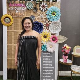 They have instagrammable backdrops and instead of just the usual towels wraps, they have authentic "malong" from the Philippines. They have instagrammable backdrops and instead of just the usual towels wraps, they have authentic "malong" from the Philippines.