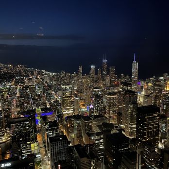 Willis Tower - Landmarks & Historical Buildings Near Me - Chicago, Illinois Willis Tower - Landmarks & Historical Buildings Near Me - Chicago, Illinois