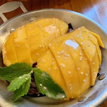 Thip Osha - Mango sticky rice - Thai Near Me - Brooklyn, New York