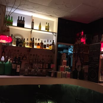 Bubita Bar - Inside the bar - Cocktail Bars Near Me - Barcelona, B