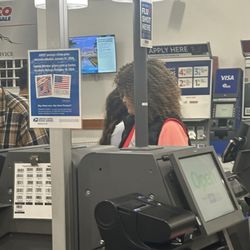 Costco Wholesale - Very rude employee
