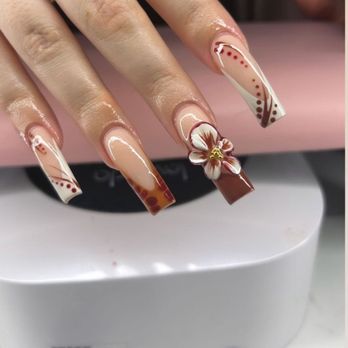 Diamond Nail Salon - nails done by Leticia - Nail Salons Near Me - Lindenhurst, New York