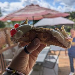 Italian Latin Bakery - Cannolis are filled when you order them.