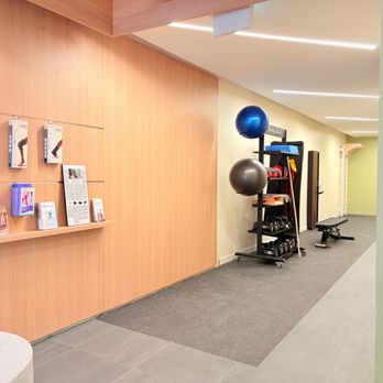 Heal Space - Physiotherapy and Rehab Area - Chiropractors Near Me - Toronto, Ontario Heal Space - Physiotherapy and Rehab Area - Chiropractors Near Me - Toronto, Ontario
