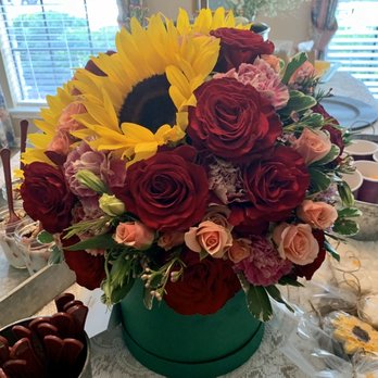 Bloom and Box - Wedding Shower Flowers - Florists Near Me - Houston, Texas