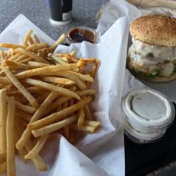 Dog House Grill - Sports Bars Near Me - Fresno, California