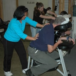 Amazing Hands Massage - Chair massage