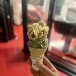 Bruster's Real Ice Cream - Southern Banana puddin and matcha