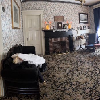 Lizzie Borden Bed & Breakfast Museum - Bed & Breakfast Near Me - Fall River, Massachusetts