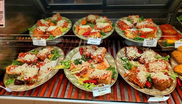 Doris Italian Market & Bakery by null