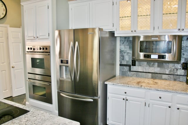 Slide of Right Choice Painting & Construction