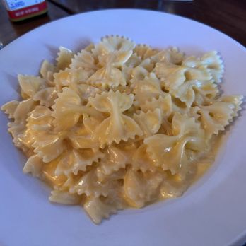 Denim & Pearls - Kid macaroni and cheese - Bars Near Me - Warrenton, Virginia Denim & Pearls - Kid macaroni and cheese - Bars Near Me - Warrenton, Virginia