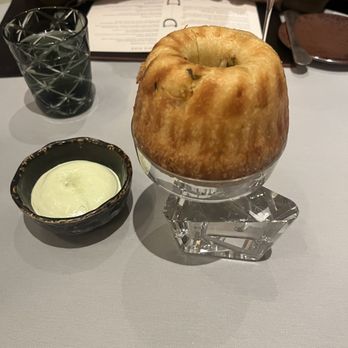 Gabriel Kreuther - Starting bread - French Near Me - New York, New York