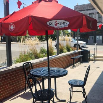 Bruster's Real Ice Cream - Desserts Near Me - Reynoldsburg, Ohio