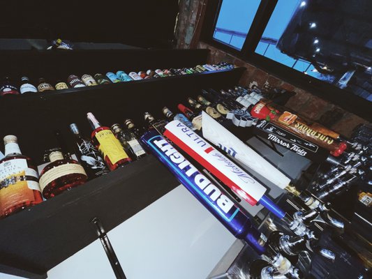 HALLIGANS - Updated August 2025 - 82 Photos & 24 Reviews - 1170