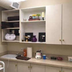 Ashlene's Laser & Wax Studio