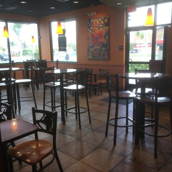 Taco Bell - Interior - Fast Food Near Me - Fillmore, California