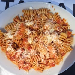 Pastamania Italia - Fusilli with arrabita sauce
