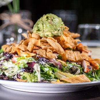 Logan 11 Bar and Kitchen - SW Chicken Salad - Bars Near Me - Chicago, Illinois