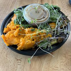 Rutabagas Comfort Food - Buddha bowl
