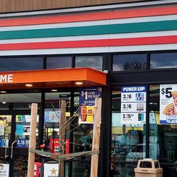 7-Eleven - Different view of the storefront of 7-Eleven (Yosemite & Oakdale Road).