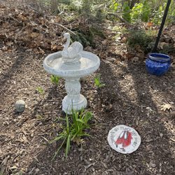 The Garden Barn Nursery - My beautiful bird bath and swan!