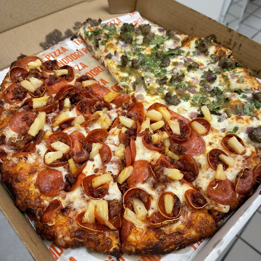 Half lamb kofta, and half pizza, pineapple, and bacon Half lamb kofta, and half pizza, pineapple, and bacon