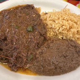 Barbacoa plate with rice, beans and tortillas. Delicious!! Barbacoa plate with rice, beans and tortillas. Delicious!!