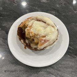 Prairie Bakeshop - Cinnamon Roll