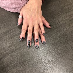 My nails are wonderfully done and I am one happy customer!! Thank y'all! They are the sweetest ppl as well!