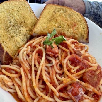 Outer Edge Pizzeria - Sausage & Ham Spaghetti with Parmesan Garlic Bread. - Pizza Near Me - Truth or Consequences, New Mexico Outer Edge Pizzeria - Sausage & Ham Spaghetti with Parmesan Garlic Bread. - Pizza Near Me - Truth or Consequences, New Mexico
