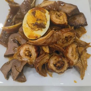 Sophie’s Rangoon Kitchen - Pork innards appetizer - Burmese Near Me - Elmhurst, New York