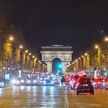 L’Entrecôte de Paris - a stones throw away from this view - French Near Me - Paris, 75 L’Entrecôte de Paris - a stones throw away from this view - French Near Me - Paris, 75