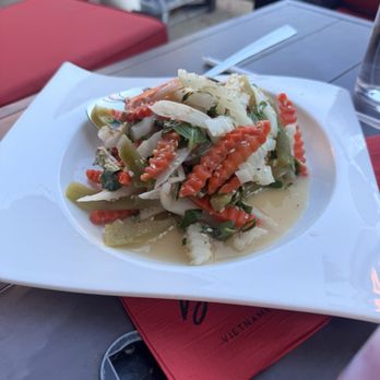 Binge Vietnamese Fusion - Papaya Salad - Vietnamese Near Me - Stockton, California Binge Vietnamese Fusion - Papaya Salad - Vietnamese Near Me - Stockton, California