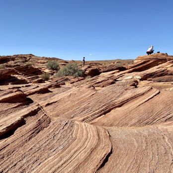 Horseshoe Bend - Wavin' - Hiking Near Me - Page, Arizona