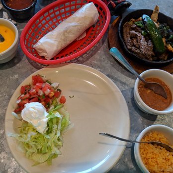 Fajita Pete's - Campbell Rd - Fajita platter with mixed meat option - Tex-Mex Near Me - Dallas, Texas
