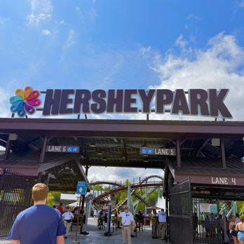 Hersheypark - front entrance - Amusement Parks Near Me - Hershey, Pennsylvania