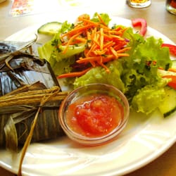 Tamales mit Salat