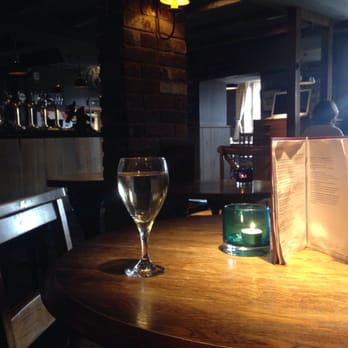 The Rose and Crown - Pubs Near Me - Kings Langley, HRT