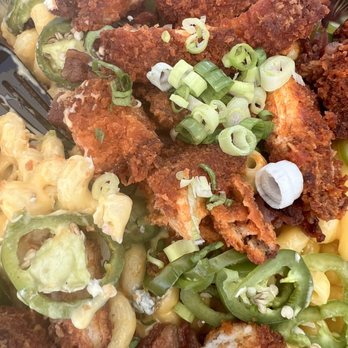 Blast & Brew - Buffalo chicken Mac and cheese - New American Near Me - Pismo Beach, California Blast & Brew - Buffalo chicken Mac and cheese - New American Near Me - Pismo Beach, California