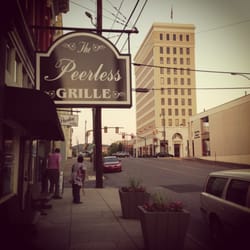 The Peerless Saloon and Grille