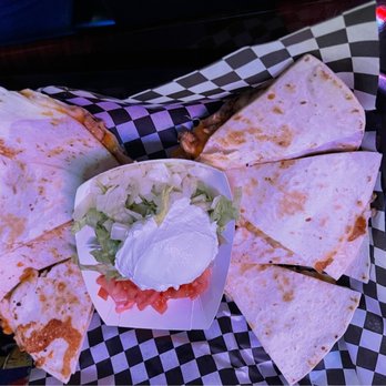 3B's Burgers & Beer - Quesadillas - Burgers Near Me - Spring, Texas 3B's Burgers & Beer - Quesadillas - Burgers Near Me - Spring, Texas