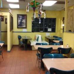 Los Charros - Inside: 10 tables total