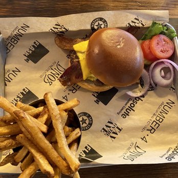 3rd Street Tavern - 3rd Street Bacon Cheeseburger - Southern Near Me - Saint Peter, Minnesota