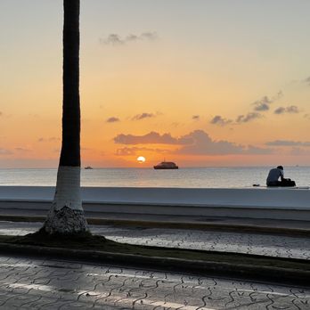 Bajau steak house & seafood grill - Beautiful sunset views - Steakhouses Near Me - Centro, ROO Bajau steak house & seafood grill - Beautiful sunset views - Steakhouses Near Me - Centro, ROO