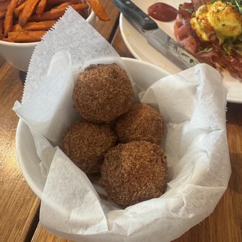 Sibling by Pushkin’s - Babes Cinnamon Sugar Donut Holes - New American Near Me - Sacramento, California